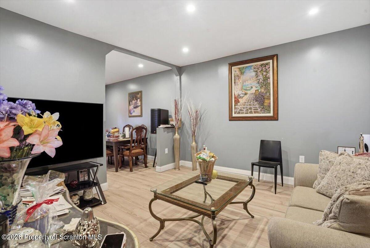 220 Ferdinand Street Scranton, PA 18508 - Photo 6 of 32 06-220_Ferdinand_005