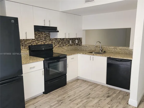 $1,800 | 8250 Southwest 149th Court, Unit 8210, Miami, FL 33193