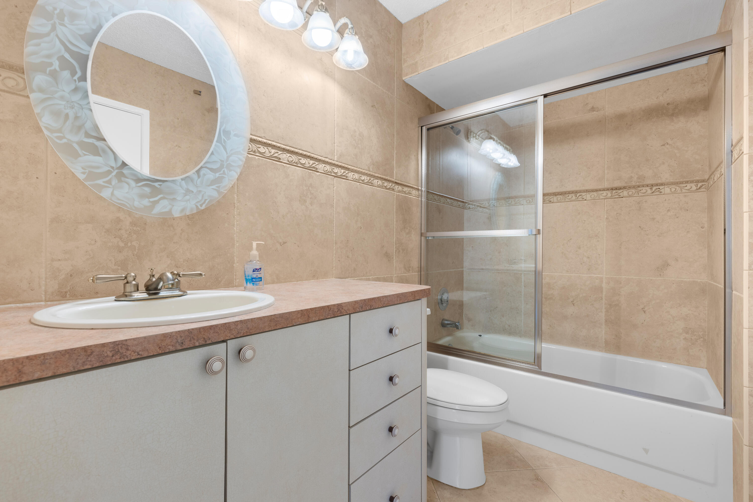 18801 Garbo Terrace, Unit 2 Boca Raton, FL 33496 - Photo 15 of 24 Guest Bath