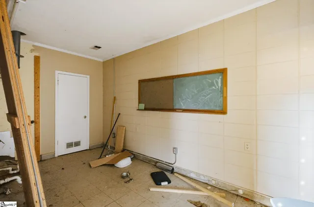 $275,000 | 2141 Geer Highway, Travelers Rest, SC 29690