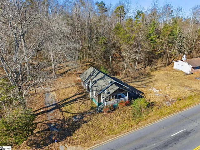 $275,000 | 2141 Geer Highway, Travelers Rest, SC 29690