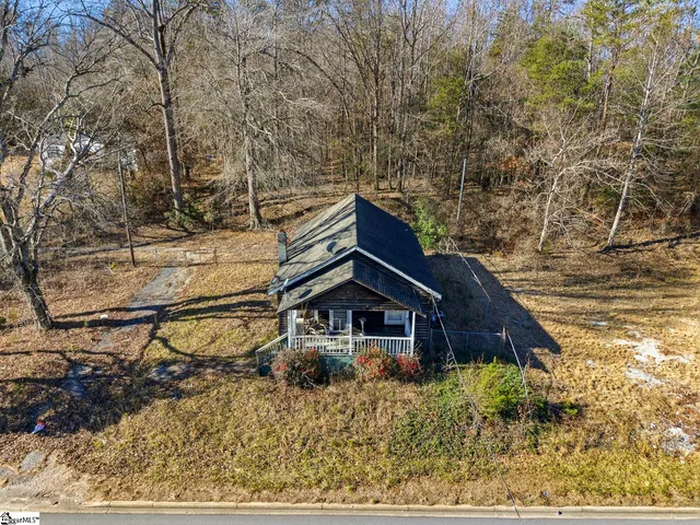 $275,000 | 2141 Geer Highway, Travelers Rest, SC 29690