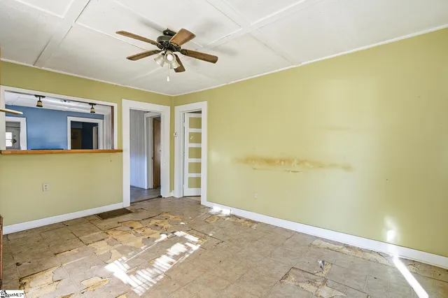 $275,000 | 2141 Geer Highway, Travelers Rest, SC 29690