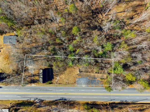 $275,000 | 2141 Geer Highway, Travelers Rest, SC 29690