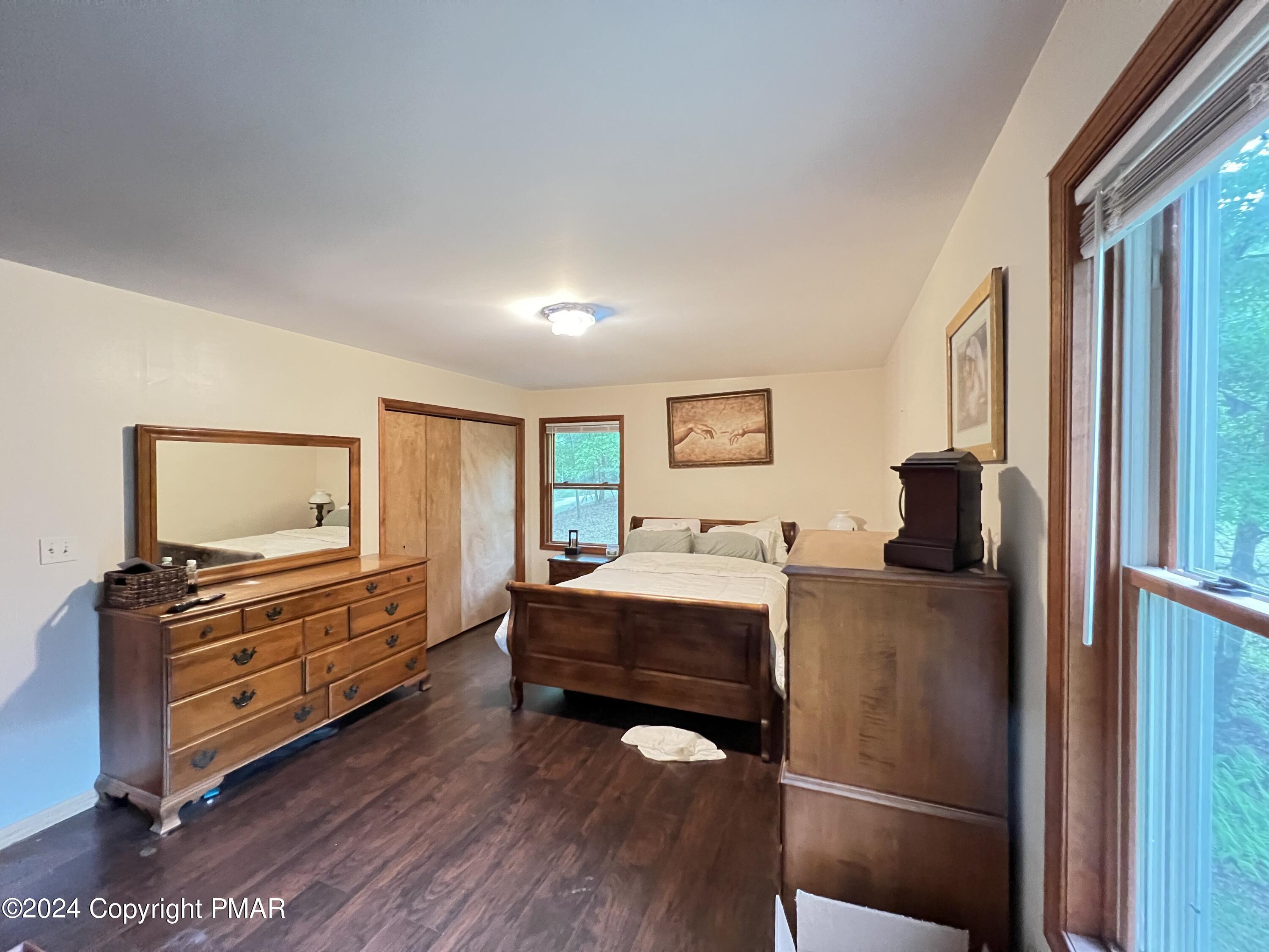 107 Warbler Court Bushkill, PA 18324 - Photo 20 of 36 12-Primary Bedroom (2)