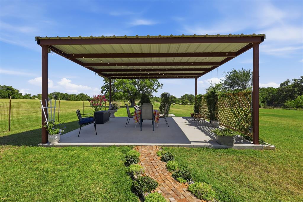 5770 West Highway 199 Springtown, TX 76082 - Photo 25 of 40