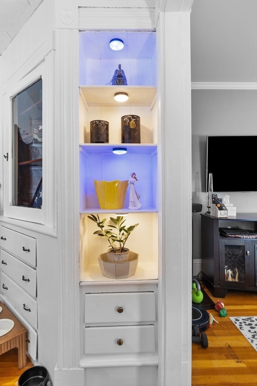 7 Adams Avenue Saugus, MA 01906 - Photo 19 of 39