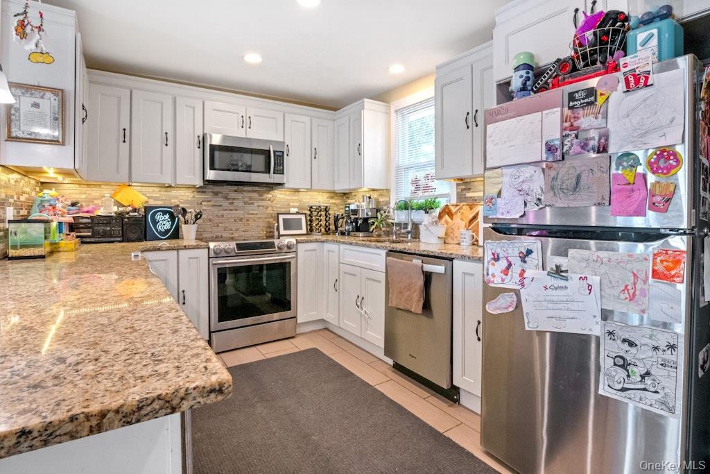 24 Clarkson Road Carmel, NY 10512 - Photo 4 of 18