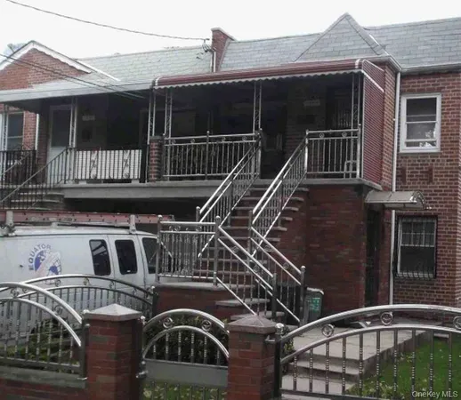 $999,995 | 1445 East 100th Street | Canarsie