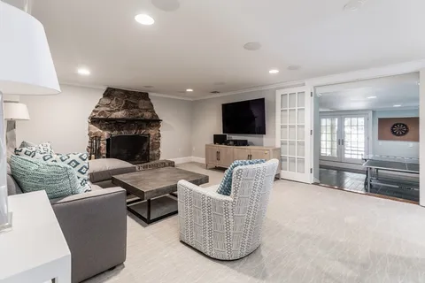 $5,995,000 | 64 Albion Road, Wellesley, MA 02481