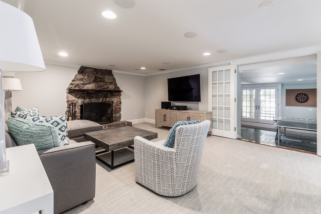 64 Albion Road Wellesley, MA 02481 - Photo 26 of 38