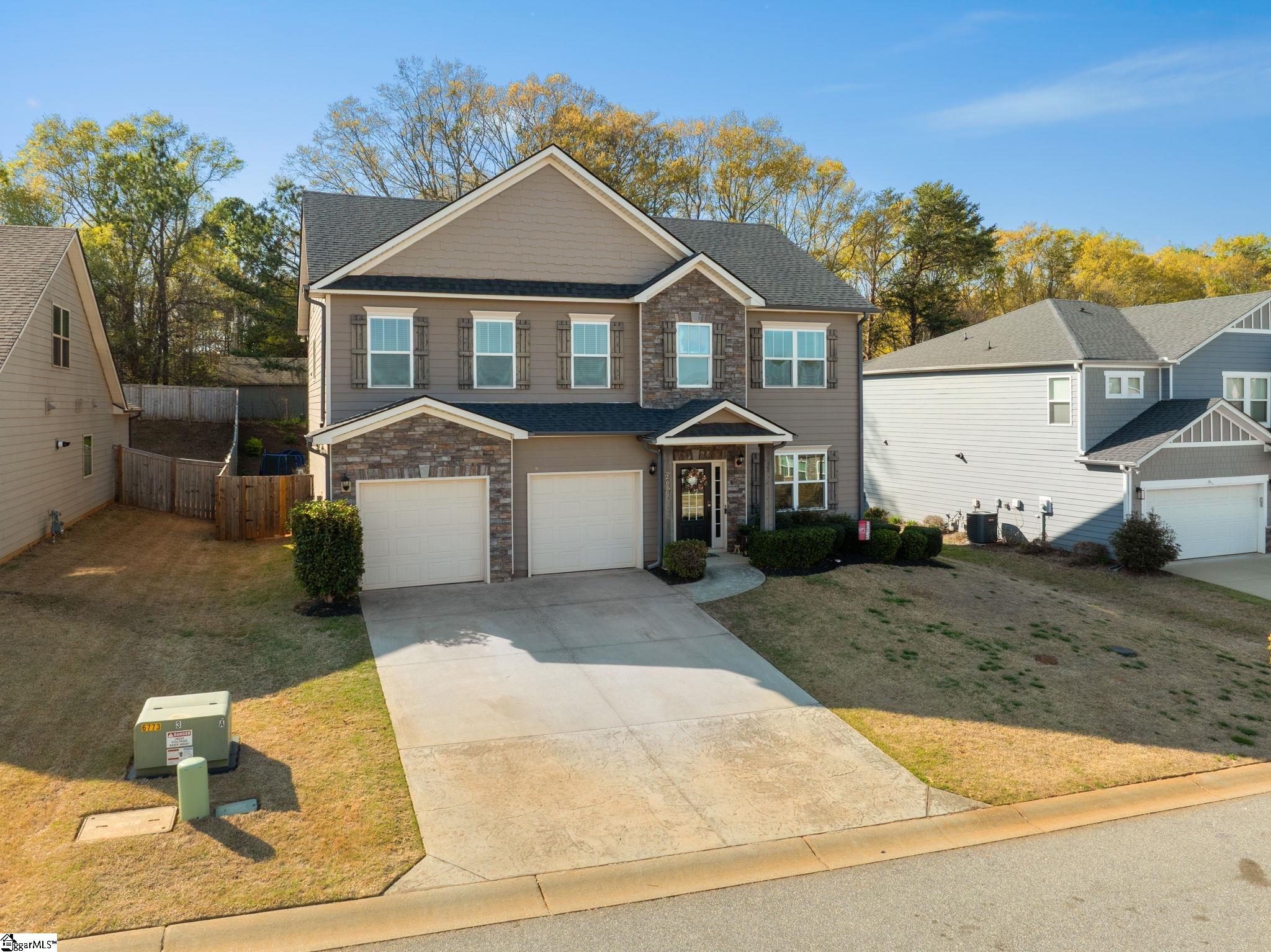 265 Delbourne Lane Greer, SC 29651 - Photo 4 of 47
