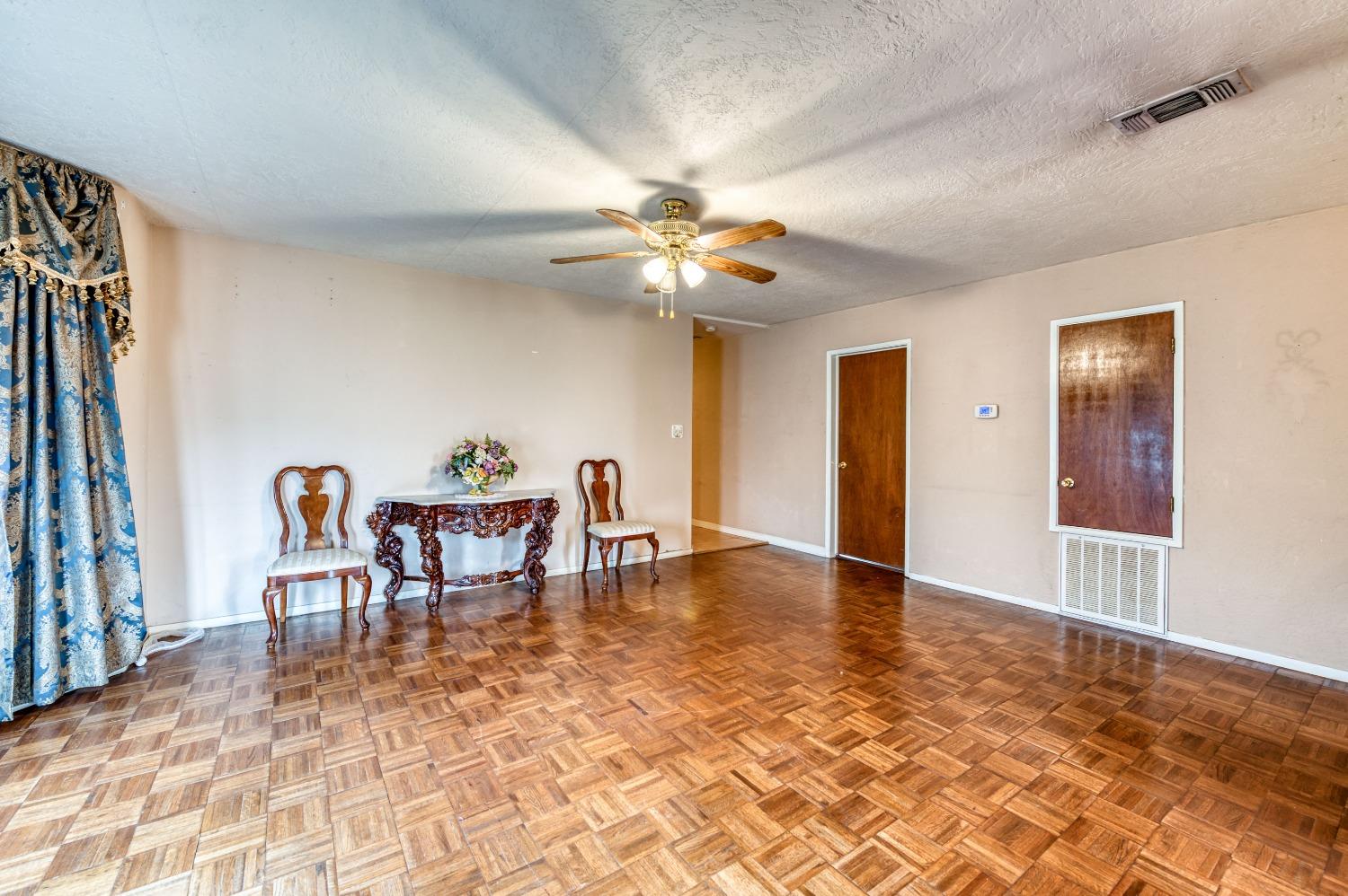 1861 South Rainbow Route Sanger, CA 93657 - Photo 6 of 30 Gallery Image 6