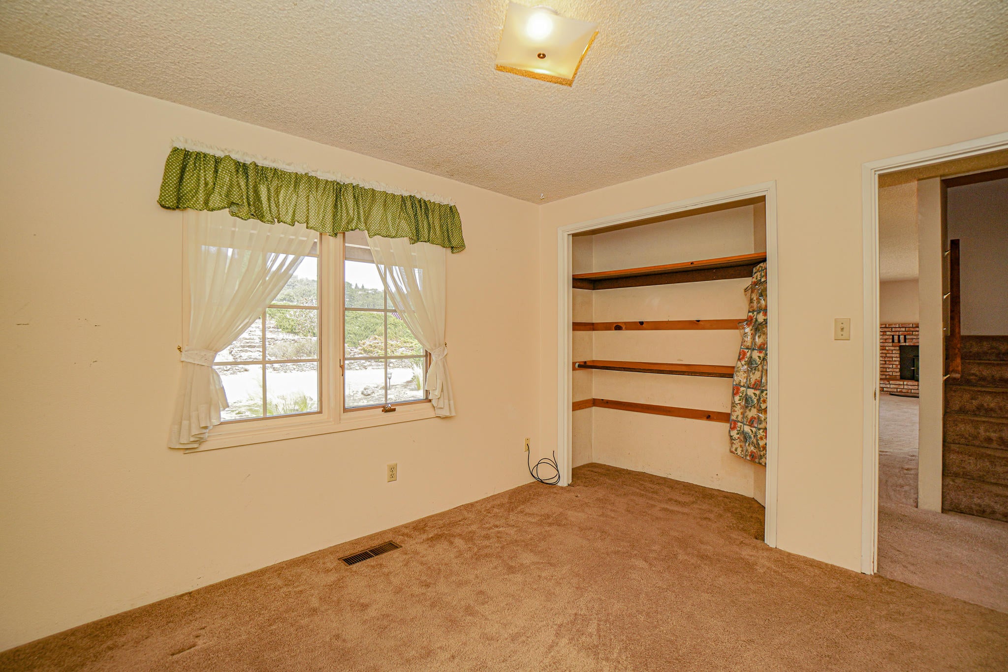 3632 Willow Springs Road Central Point, OR 97502 - Photo 18 of 36 h18