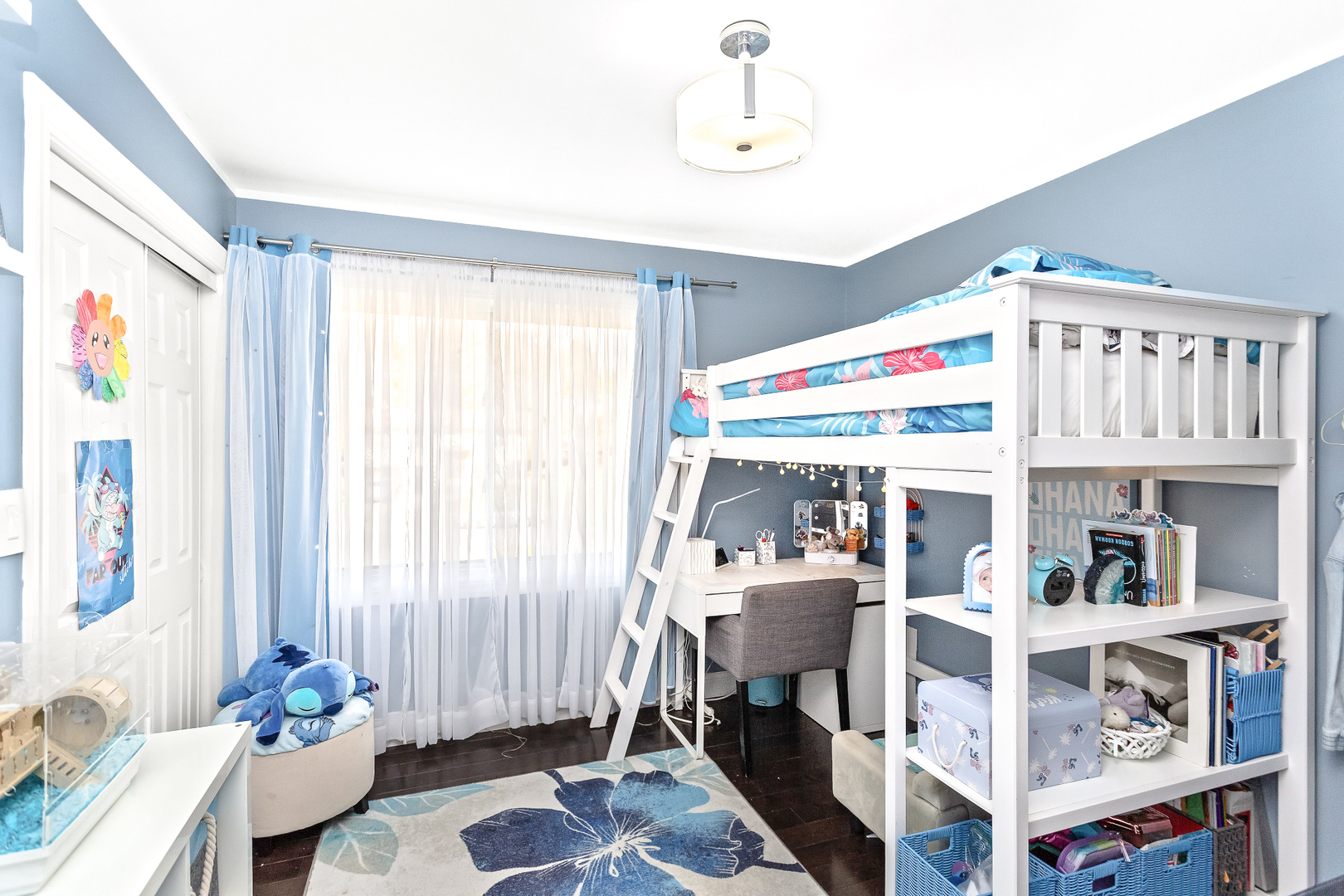 1585 West Oakmont Road Hoffman Estates, IL 60169 - Photo 14 of 25 a living room with furniture and a window
