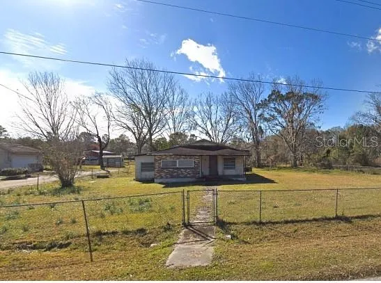 $650 | 1570 Northeast 216th Street, Unit 1, Lawtey, FL 32058