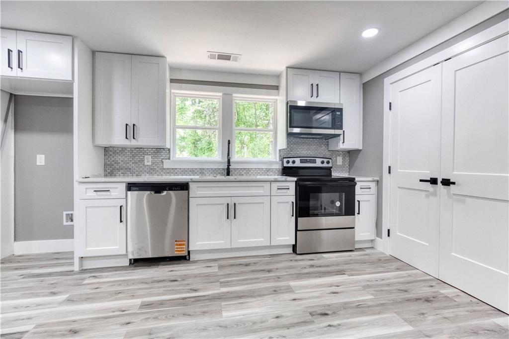 206 Walker Drive Monroe, GA 30655 - Photo 14 of 24