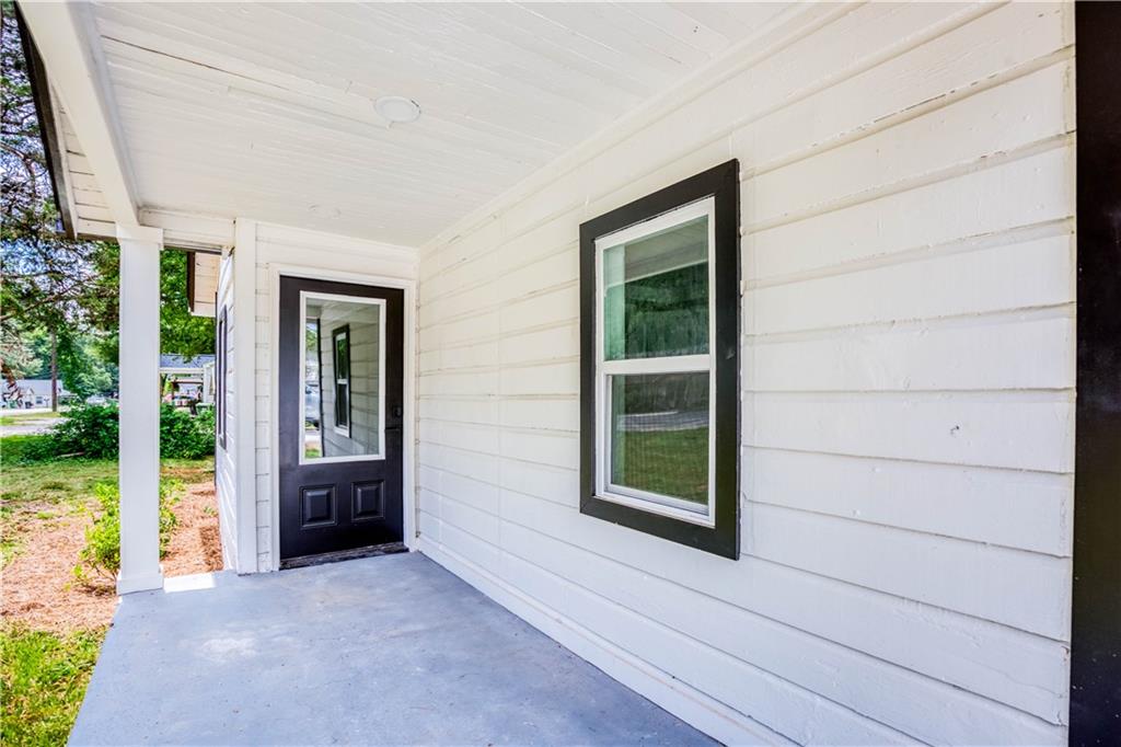 206 Walker Drive Monroe, GA 30655 - Photo 7 of 24