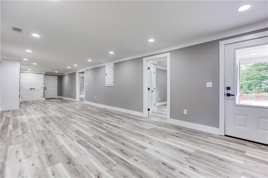 206 Walker Drive Monroe, GA 30655 - Photo 9 of 24