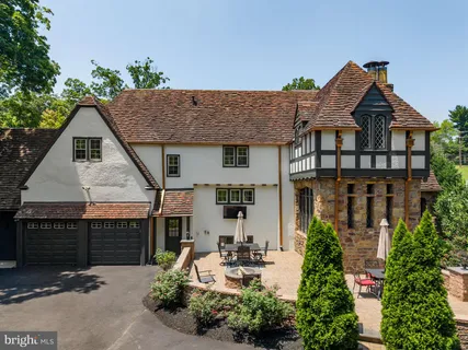 $1,200,000 | 1952 Canterbury Road, Abington, PA 19001