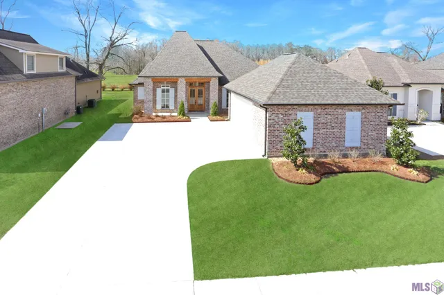 $558,900 | 13105 Oakbourne Avenue, Geismar, LA 70734