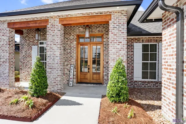 $558,900 | 13105 Oakbourne Avenue, Geismar, LA 70734