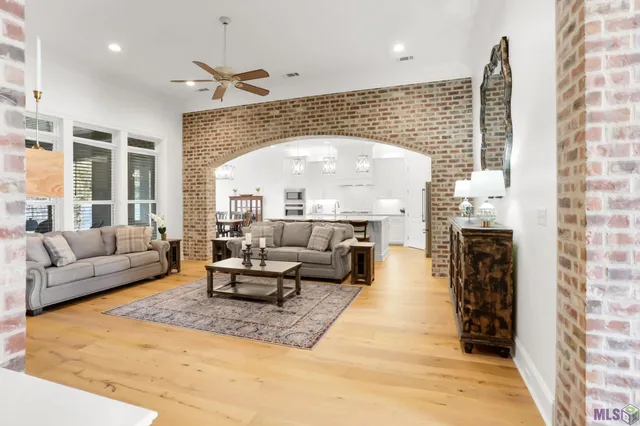 $558,900 | 13105 Oakbourne Avenue, Geismar, LA 70734