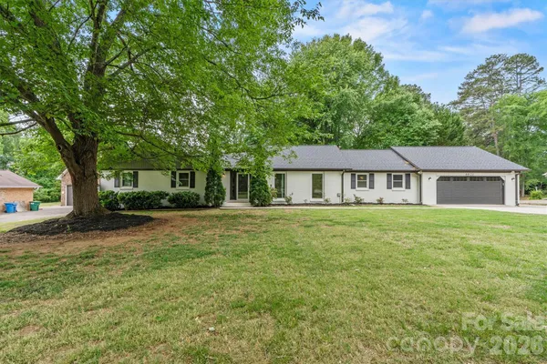 $699,900 | 6021 Morris Farm Lane, Mint Hill, NC 28227