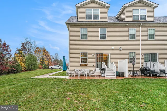 $2,900 | 3611 Jacob Stout Road, Unit 8, Doylestown, PA 18902