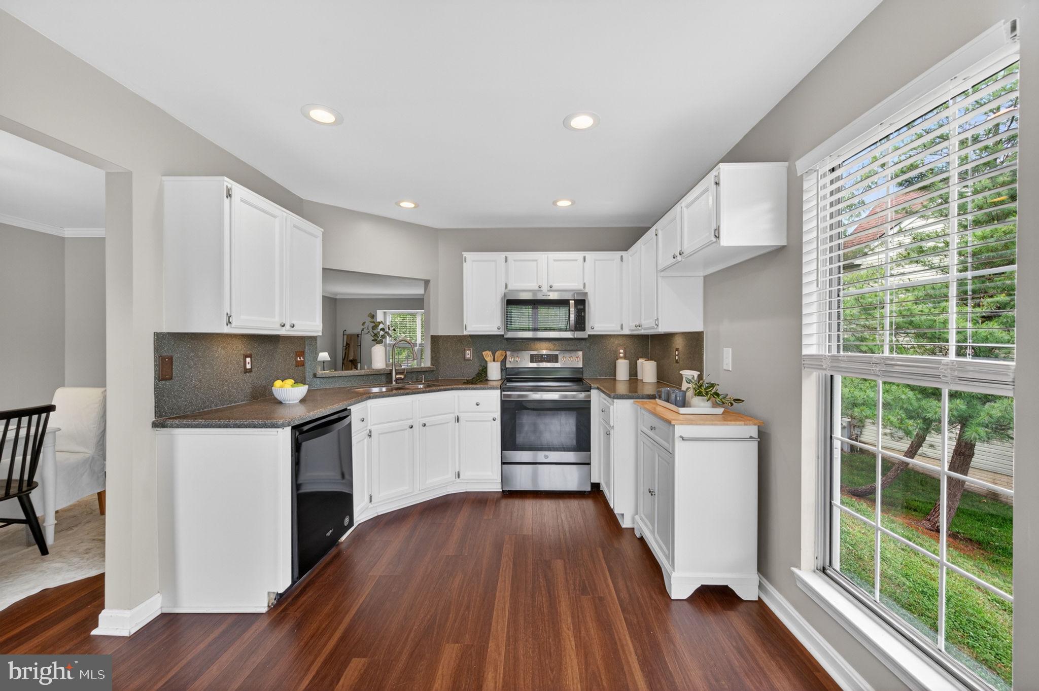 4484 Cole Farm Road Nottingham, MD 21236 - Photo 11 of 61