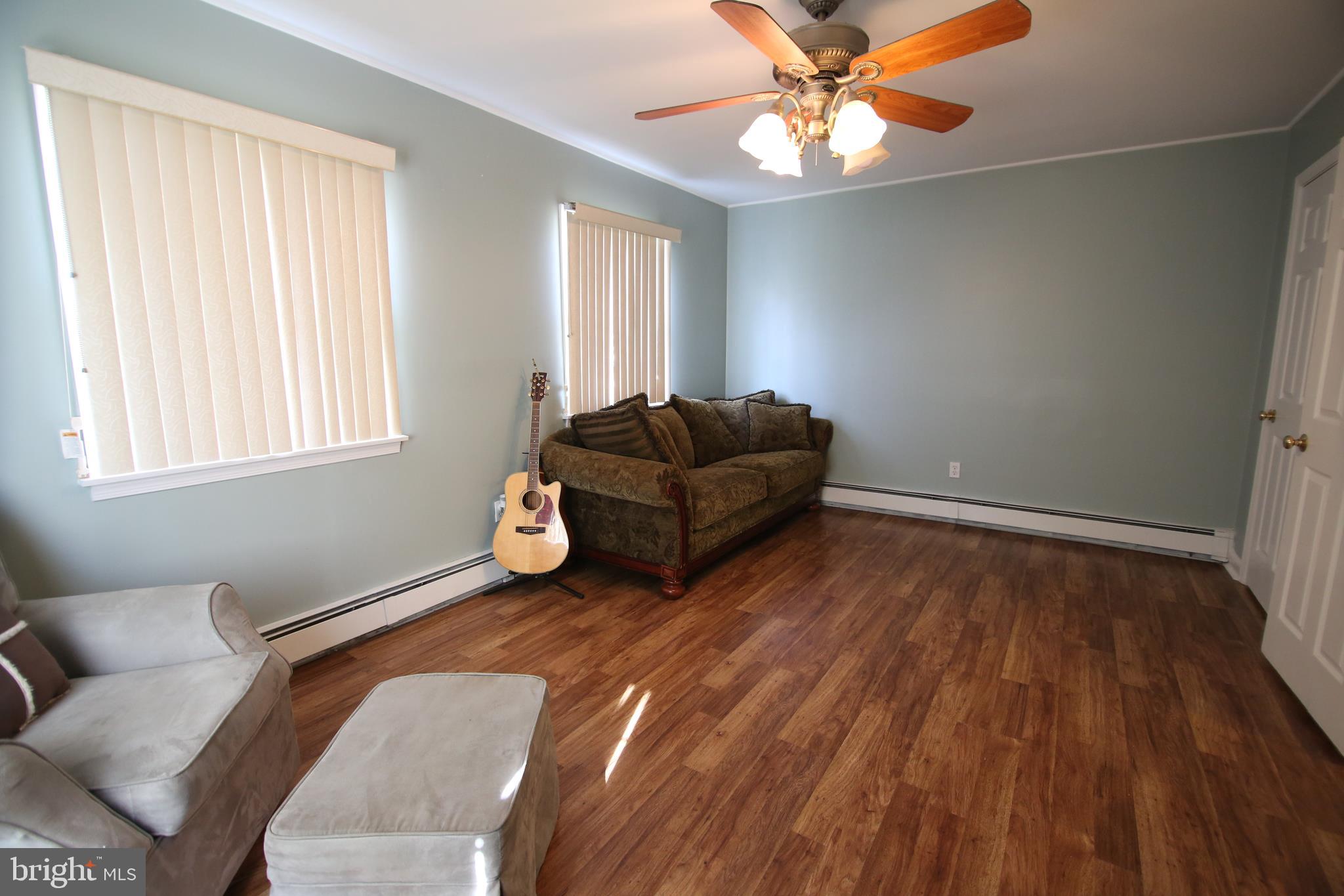6 Hunt Road Levittown, PA 19056 - Photo 19 of 39 Gallery Image 19