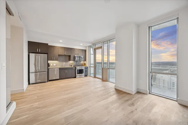 $665,000 | 222 West Avenue, Unit 2804, Austin, TX 78701
