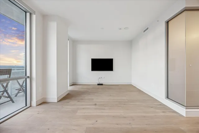 $665,000 | 222 West Avenue, Unit 2804, Austin, TX 78701