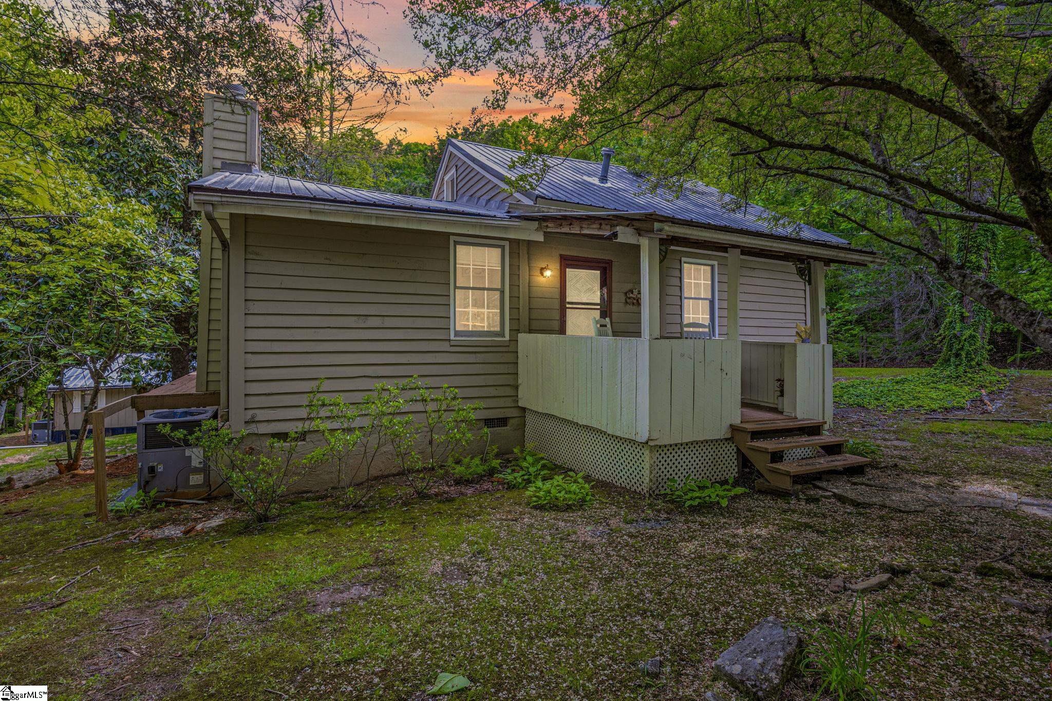 437 West Gate Road, Unit 435 & 437 W Pickens, SC 29671 - Photo 4 of 50