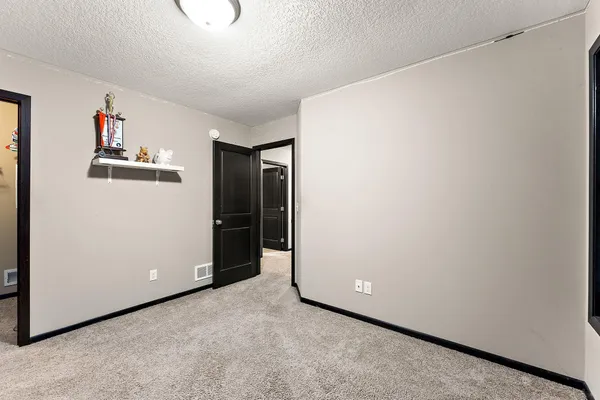 $450,000 | 713 Overlook Drive, Buffalo, MN 55313