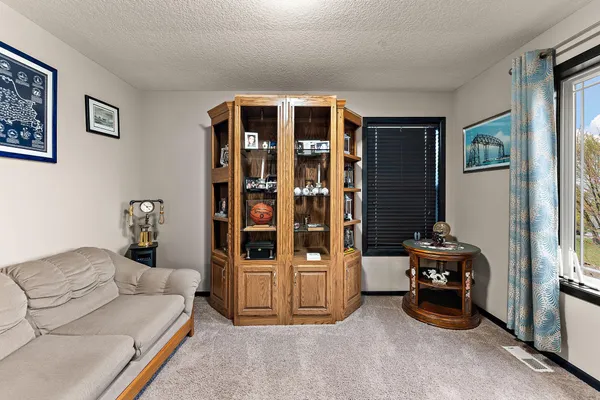 $450,000 | 713 Overlook Drive, Buffalo, MN 55313