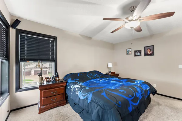 $450,000 | 713 Overlook Drive, Buffalo, MN 55313