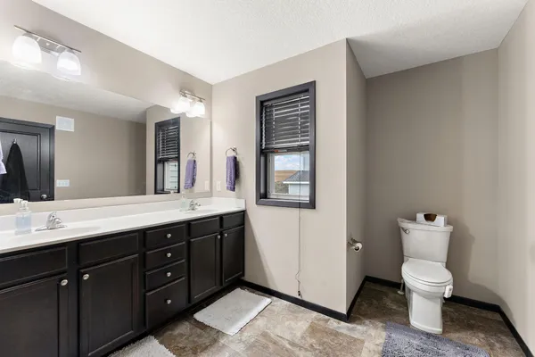 $450,000 | 713 Overlook Drive, Buffalo, MN 55313
