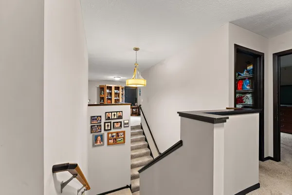 $450,000 | 713 Overlook Drive, Buffalo, MN 55313