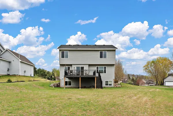 $450,000 | 713 Overlook Drive, Buffalo, MN 55313