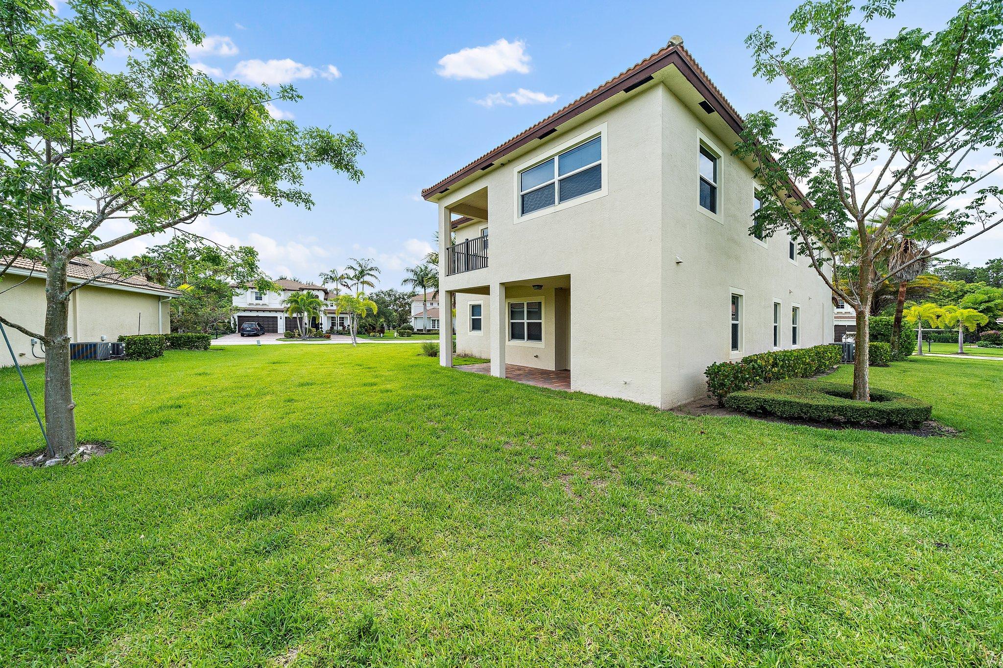 434 Rudder Cay Way Jupiter, FL 33458 - Photo 41 of 52 434 rudder cay 6-25 back yard to house