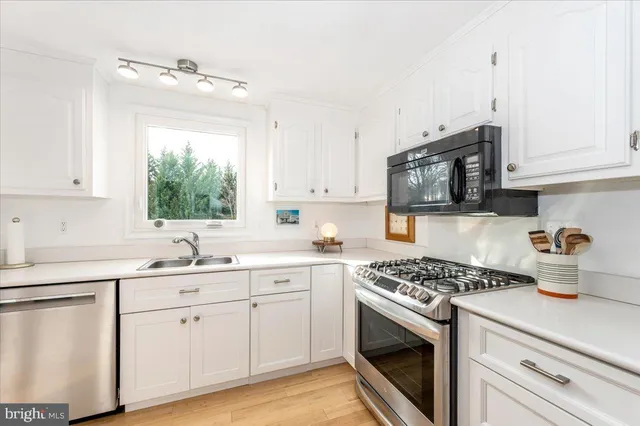 $575,000 | 19312 Hempstone Avenue, Poolesville, MD 20837