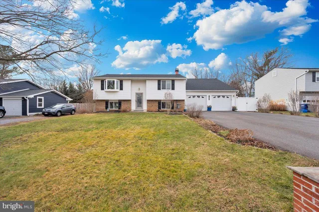 $575,000 | 19312 Hempstone Avenue, Poolesville, MD 20837
