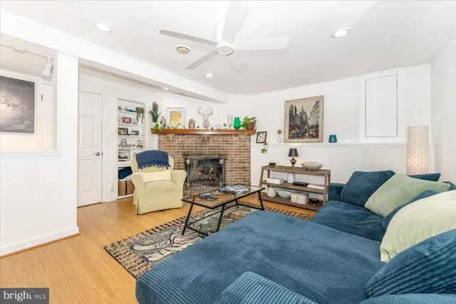 $575,000 | 19312 Hempstone Avenue, Poolesville, MD 20837