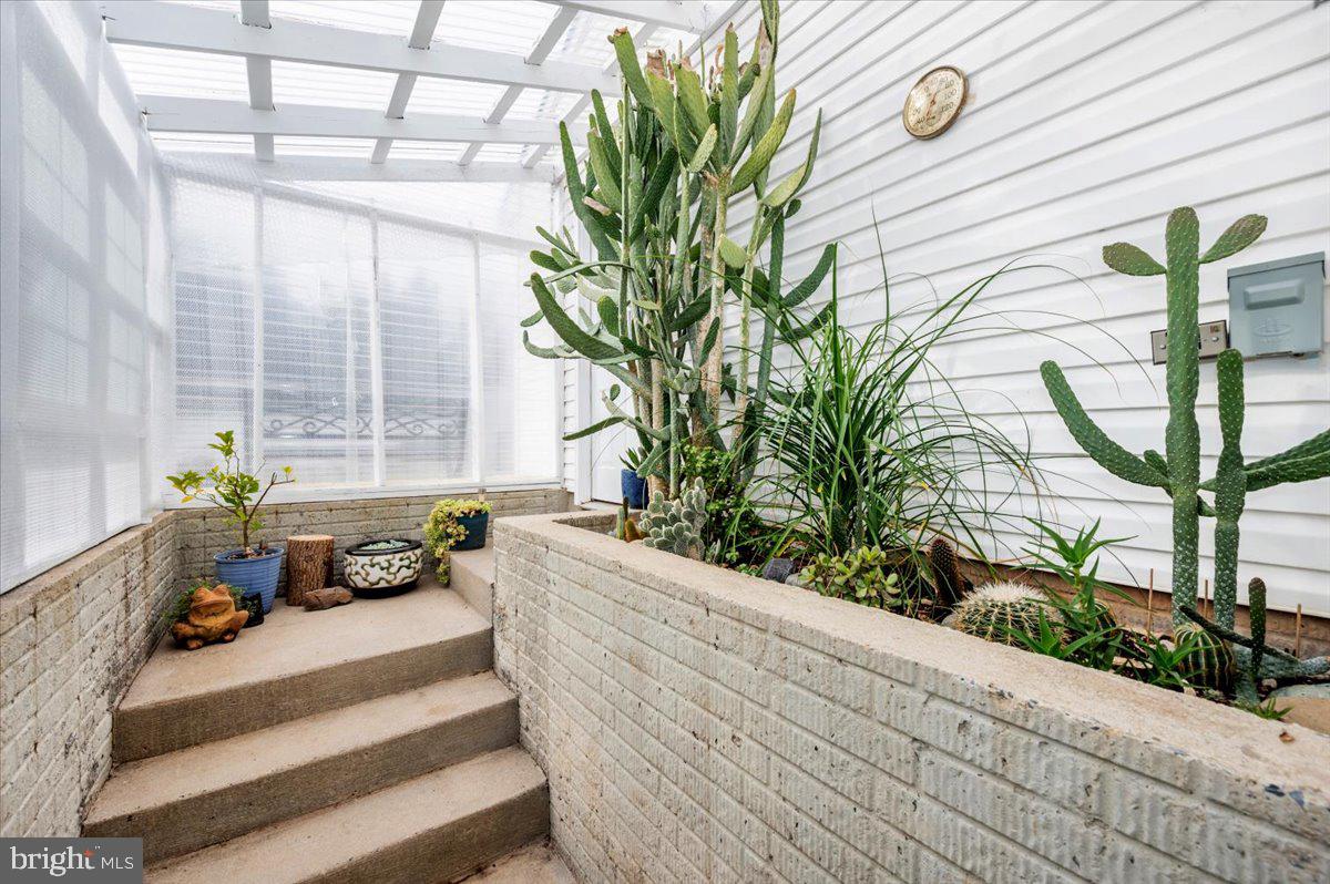 19312 Hempstone Avenue Poolesville, MD 20837 - Photo 33 of 66