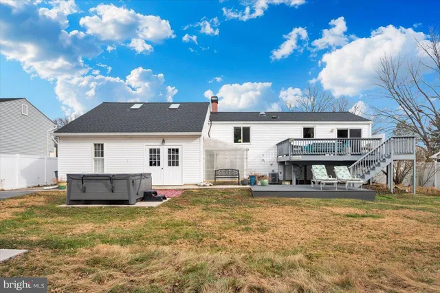 $575,000 | 19312 Hempstone Avenue, Poolesville, MD 20837