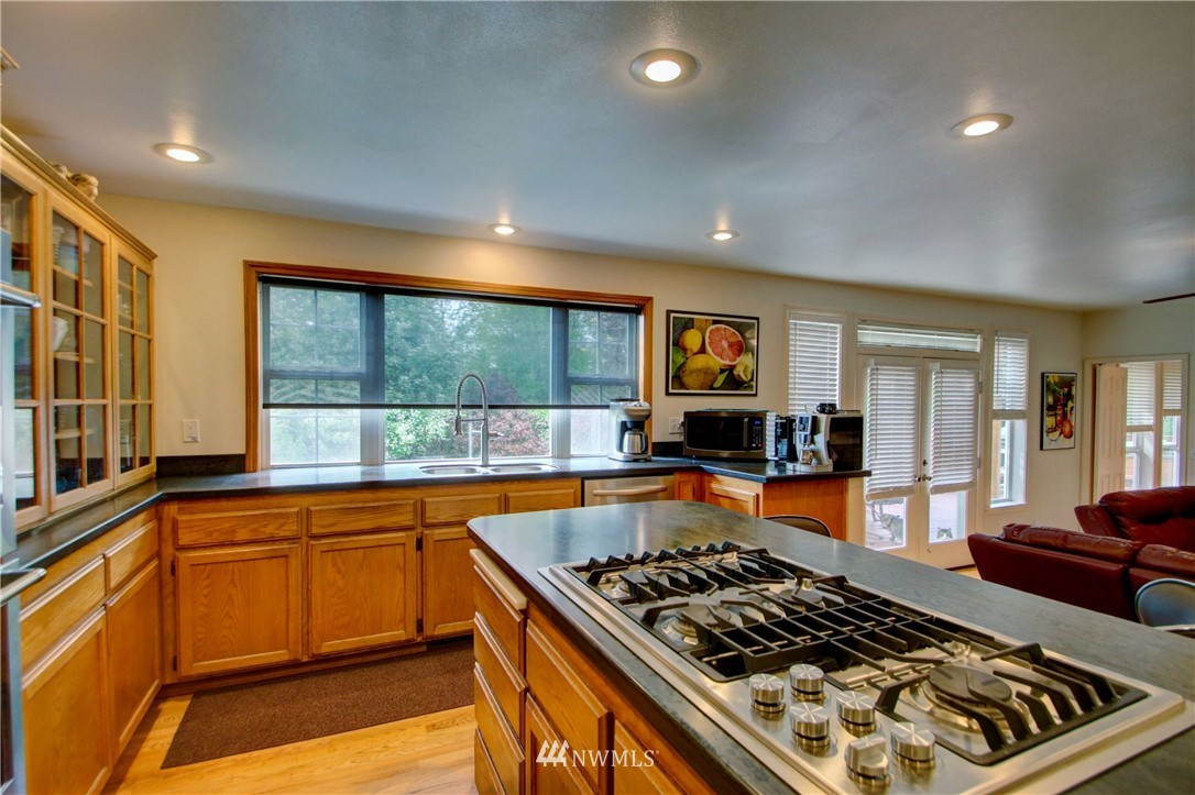 18582 Cascade Ridge Court Mount Vernon, WA 98274 - Photo 14 of 40