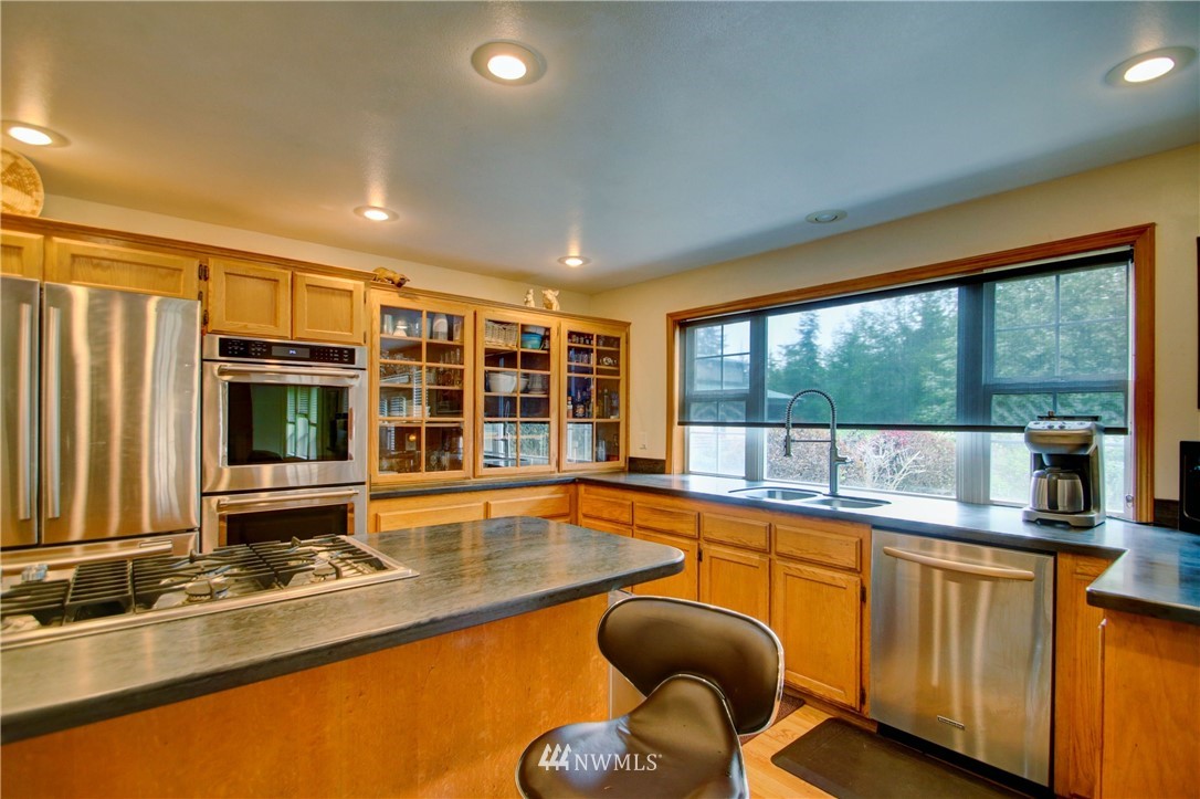 18582 Cascade Ridge Court Mount Vernon, WA 98274 - Photo 9 of 40