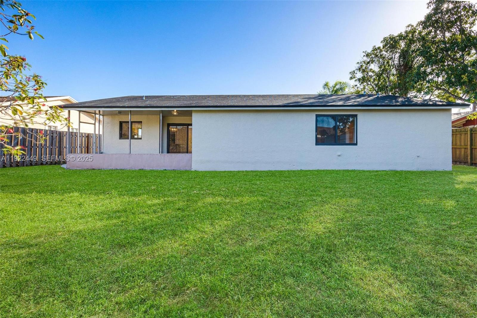 25720 Southwest 133rd Avenue Homestead, FL 33032 - Photo 19 of 44