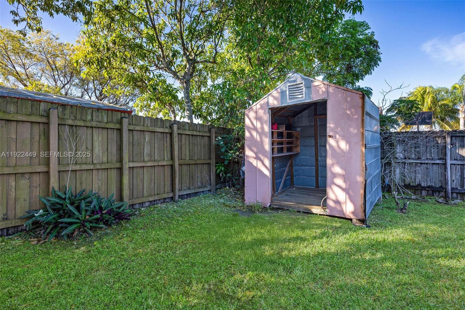 25720 Southwest 133rd Avenue Homestead, FL 33032 - Photo 20 of 44